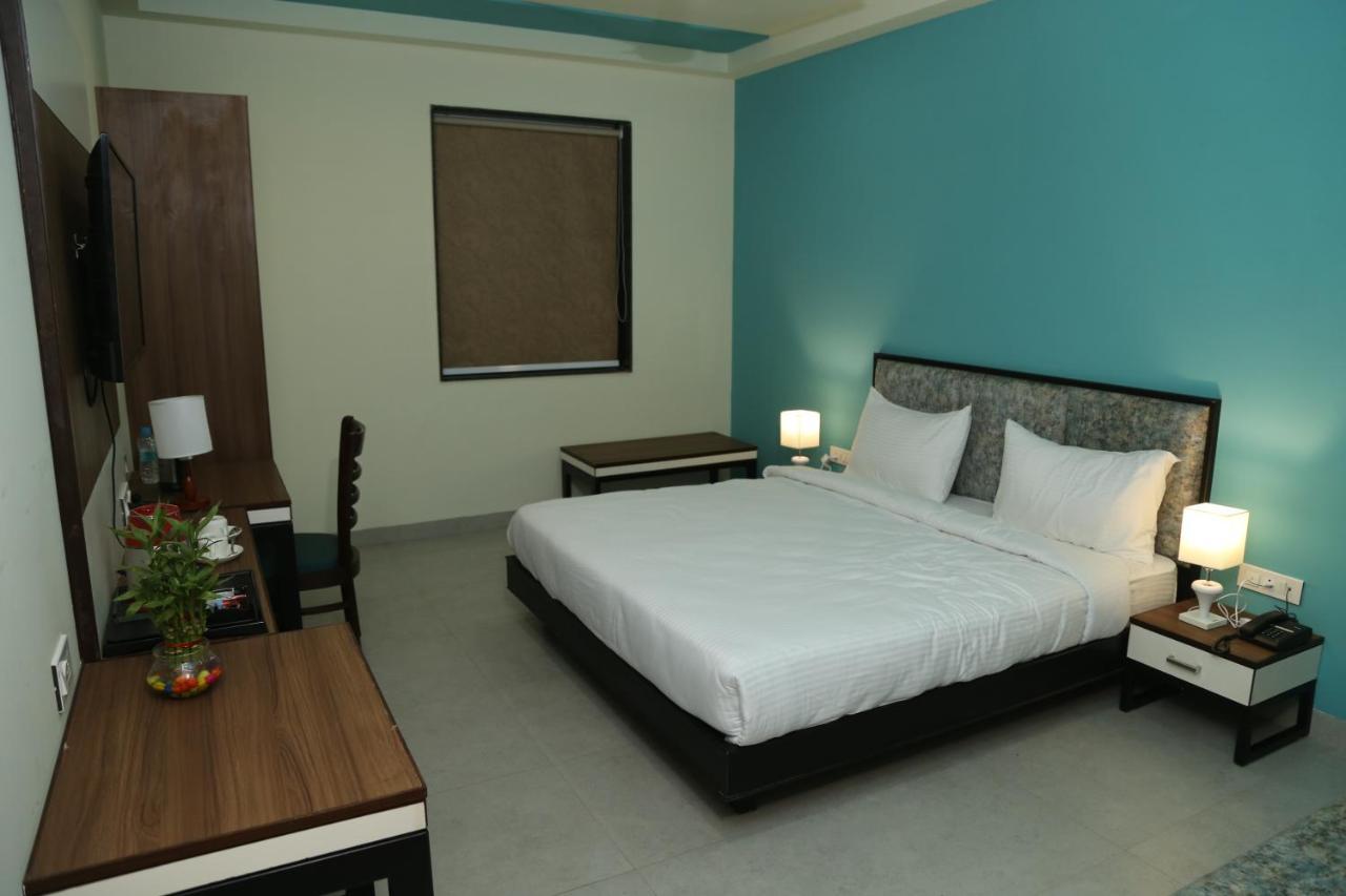 Vijay Vilas Hotel & Convention Hall アーグラ エクステリア 写真