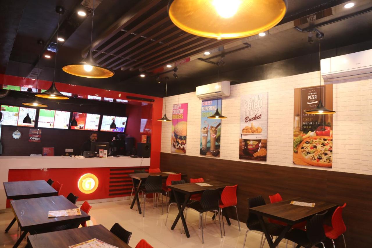 Vijay Vilas Hotel & Convention Hall アーグラ エクステリア 写真